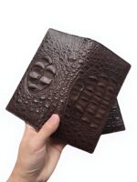 Porte-cartes allongé en cuir de crocodile véritable - Écrin artisanal pour homme raffiné - Marron café